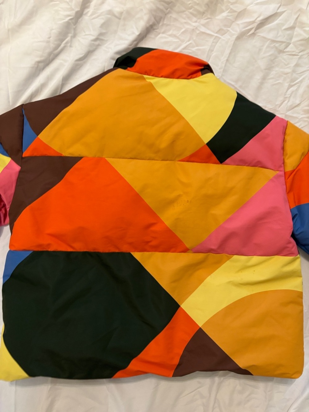 Multi-Color Geometric Puffer Jacket - Picture 4 of 6